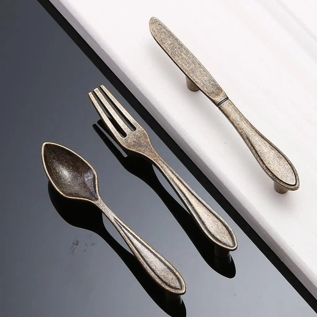 Classical Zinc Alloy Spoon Shaped Pull Knob Antique Bronze Furniture Handle Set for Cabinet Drawer DIY Home