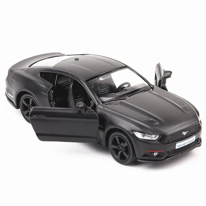 1:36 simulation Mustang alloy car model ornament collection, static decoration, double door swing, supercar gift