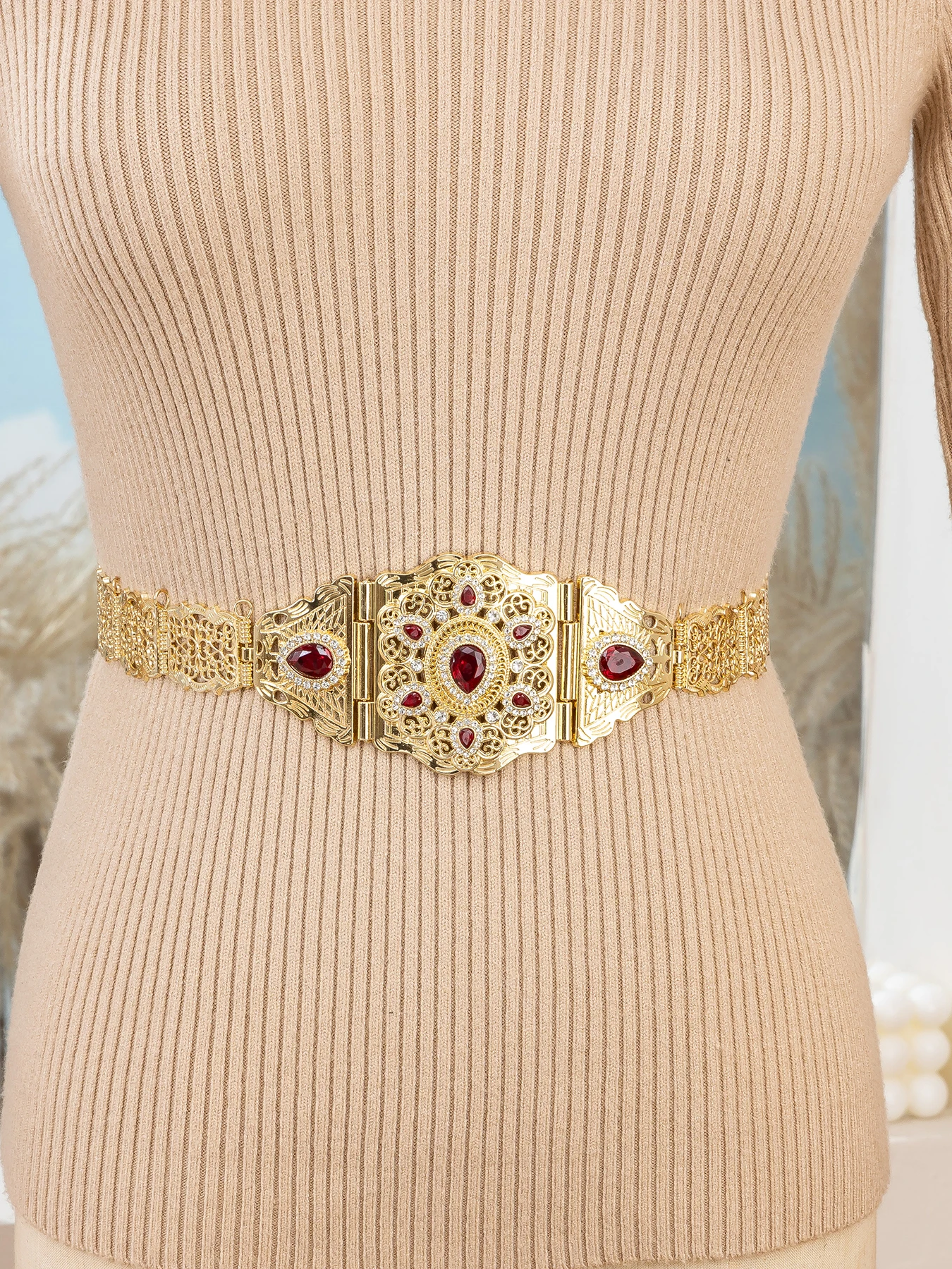

Moroccan Wedding Belt With Hollowed-Out Droplet-Shaped Engraved Patterns - A Grand Occasion Accessory For A Belt