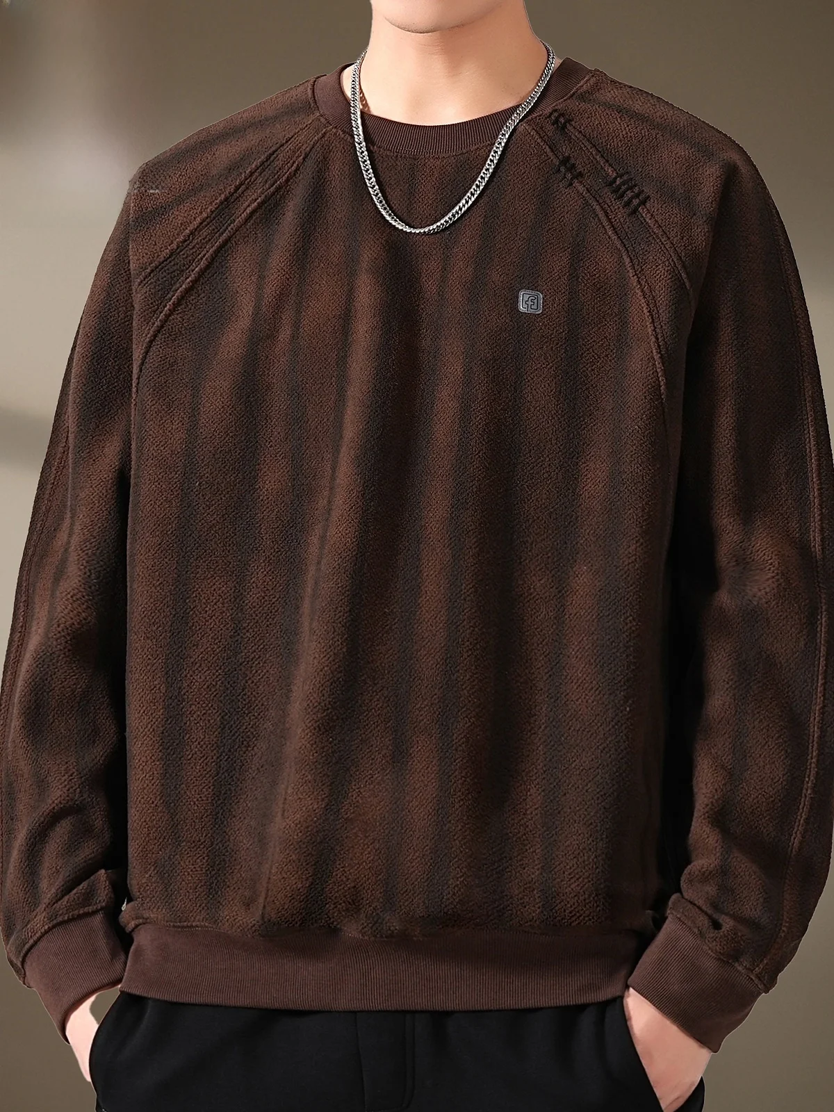 

Мужской свитшот с круглым вырезом, весна 2026, новая текстура, полосатый, с эффектом пэчворк, с длинным рукавом, повседневный, свободный крой, полиэстер...