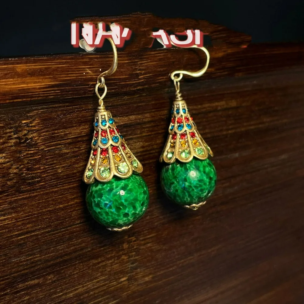 جديد القرون الوسطى خمر الزجاج روج مسحوق العرقية الرجعية الأقراط الجديدة الصينية الخضراء الضفدع الزجاج حجر الراين معبد مزاجه أقراط #3