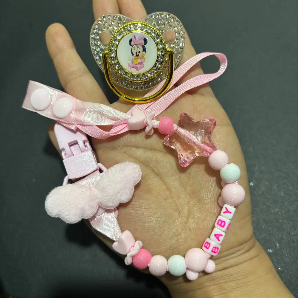 

Силиконовая соска-пустышка для кормления девочек, подходит для новорожденных, милый держатель для успокаивающей соски, подходит для детей.