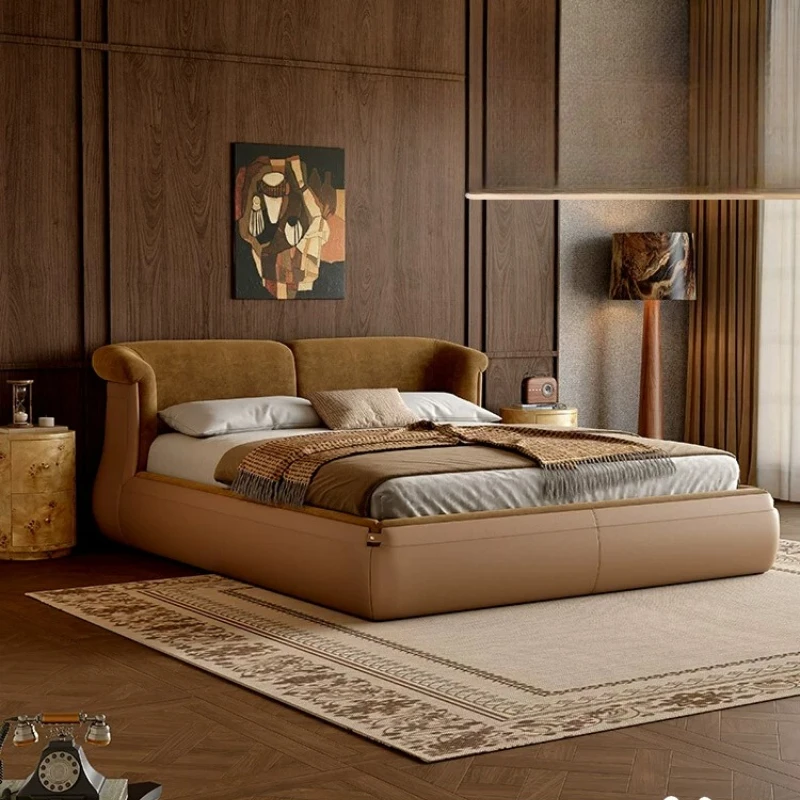 Old money wind retro leather cloth combined with master bedroom bed 2026 villa haute couture whale tail bed 1.8 meters wedding