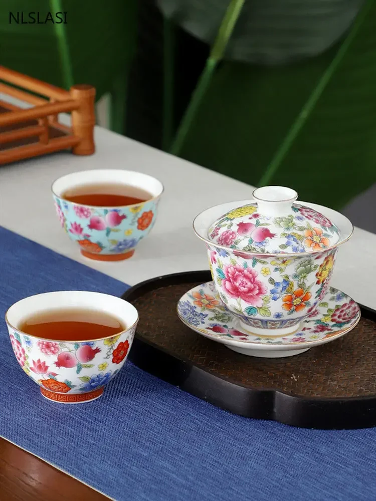 170/150 Ml Enamel Color Ceramics Gaiwan Tea Cup Chinese Tea Cups with Lid Hand Drawing Lotus Porcelain Tea Infuser Drinkware