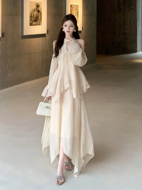 

Summer New Style Women's Fashion Set with Bell Sleeve Top And Asymmetric Skirt High Waist Casual Look Anti-Wrinkle Polyester