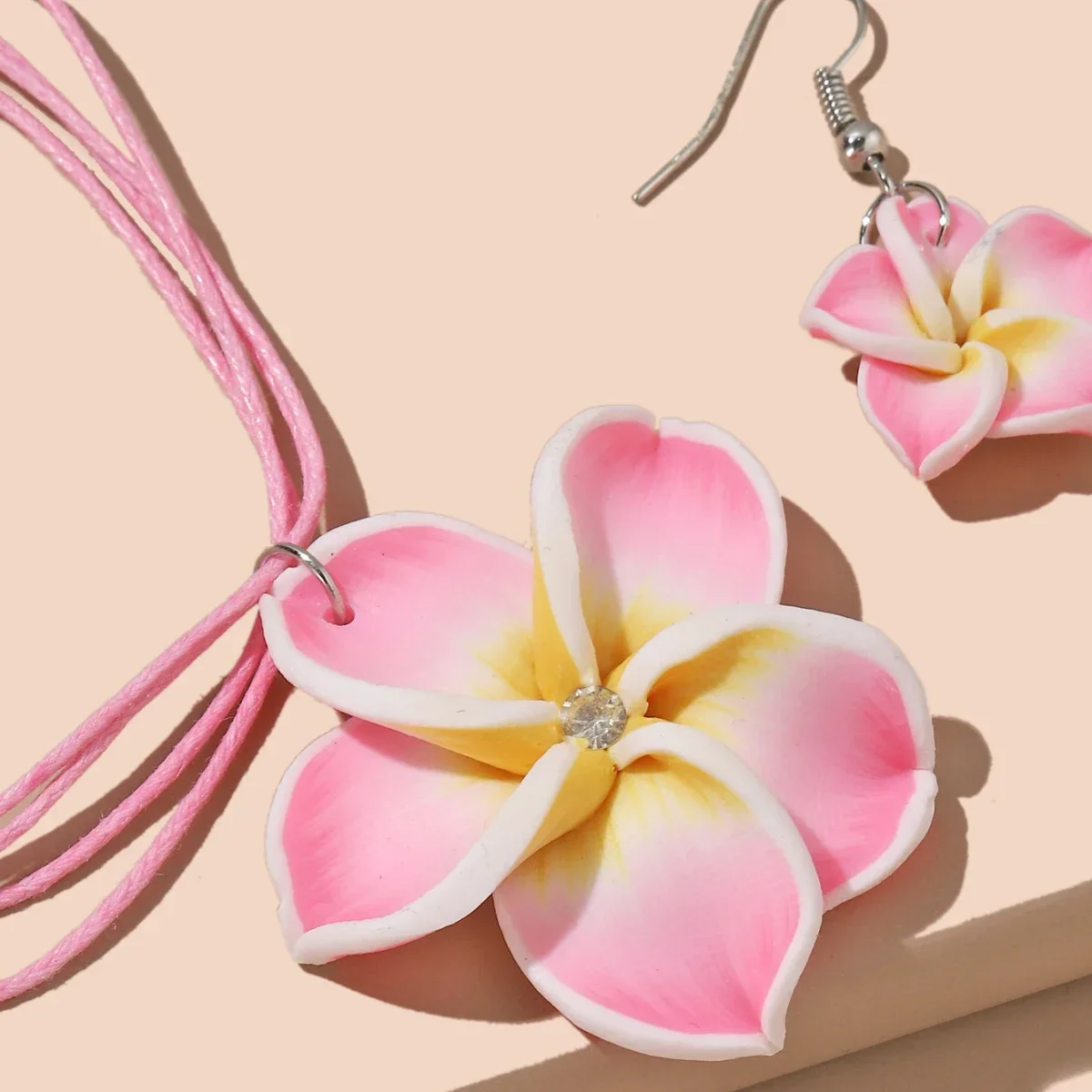 Polynesia Hawaiian Plumeria Dangle Earrings Handmade Soft Polymer Statement Drop Ear Rings Jewelry Flower Earring for Women