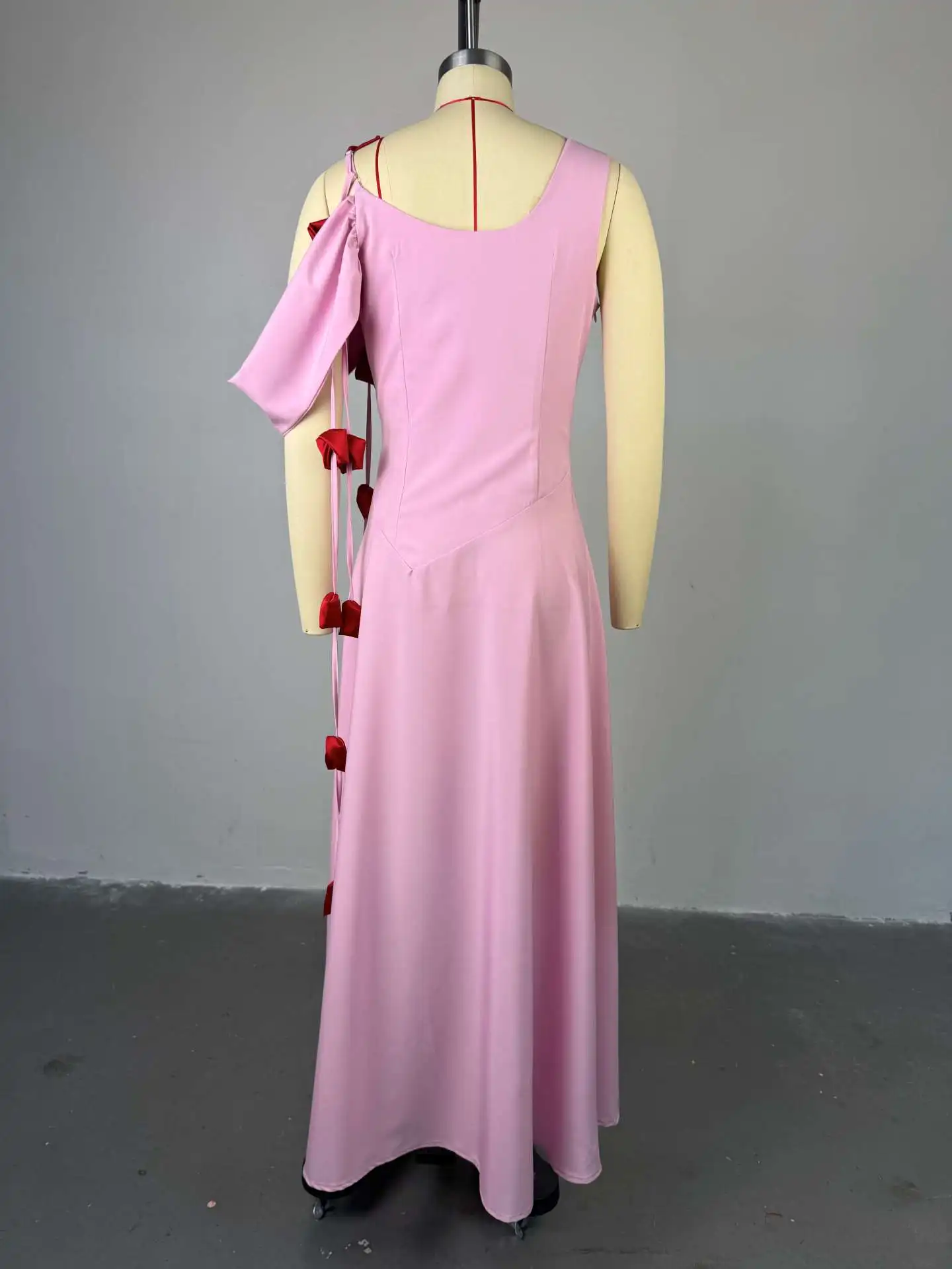 

European American Women Clothing 2025 Summer New Style Temperament Design Sense Off Shoulder Mid Length Slim Fit Suspender Dress