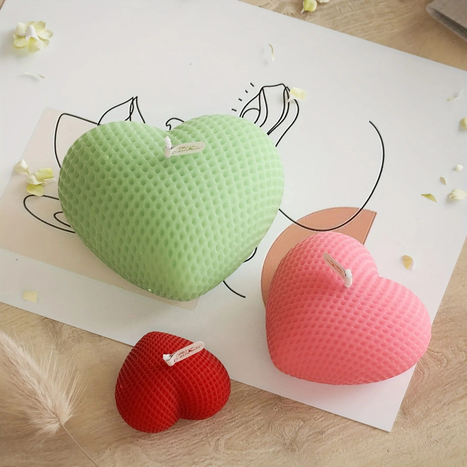 DIY Woven Heart Candle and Striped Vase with Circular Glossy Tray Gypsum Concrete Ornament Resin Silicone Mold Decorative Crafts