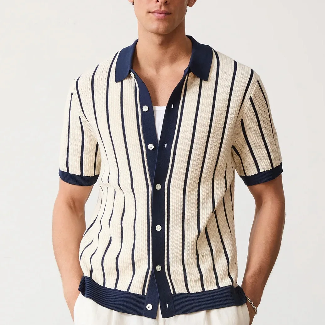 

New 2025 Men's Knitted irt Striped ort Sve Turn-down Collar Faionable Urban Sle Commute Summer Stand Fit