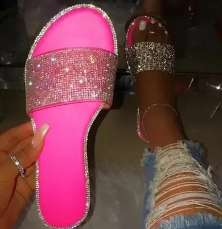 

New Summer Women Crystal Slippers Glitter Flat Soft Bling Female Candy Color Flip Flops Indoor Ladies Slides Hot Beach Shoes