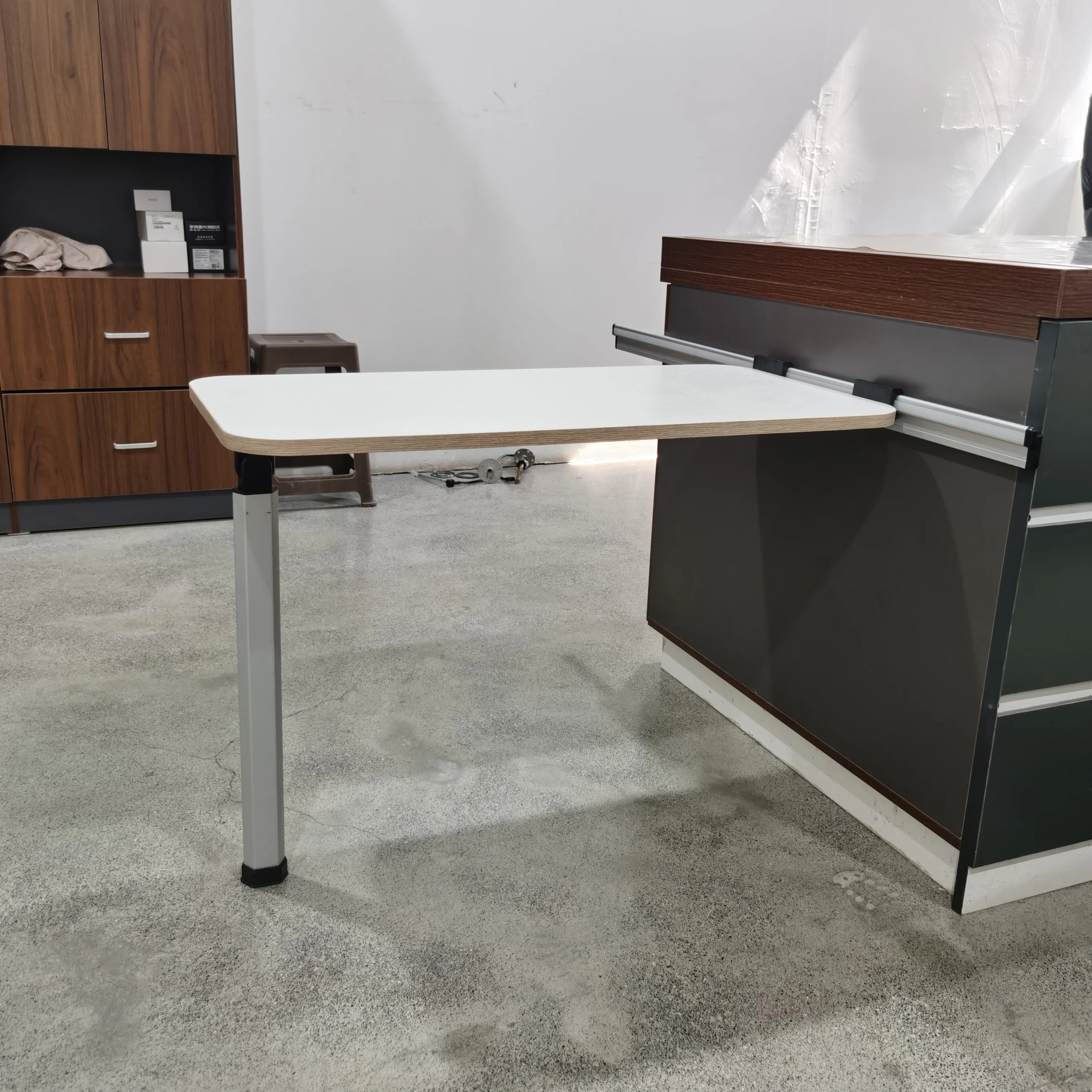 Acessórios OEM RV Material de liga de alumínio Ajustável para cima e para baixo Antioxidante Camper Dobrável Armazenamento Pernas de mesa RV