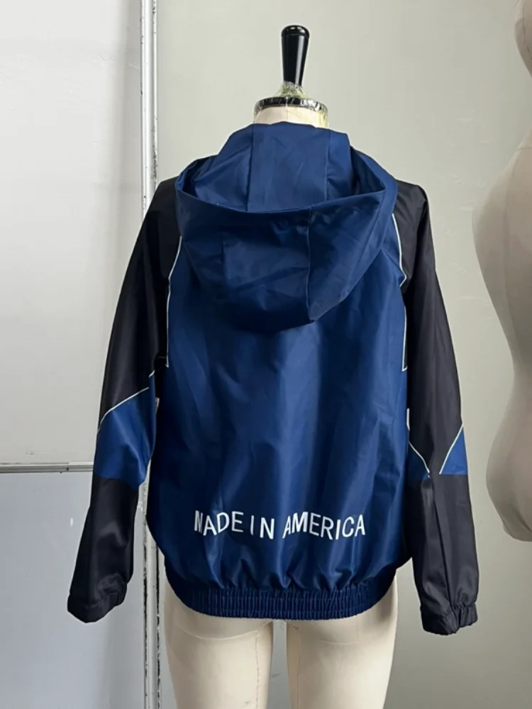 Lockerer Kapuzenmantel mit Buchstabenmuster, modische, neutrale Baseballjacke mit langen Ärmeln und Reißverschluss, lässiger Herbstanzug für den Alltag, High Street, Racing-Anzug – Detail 3