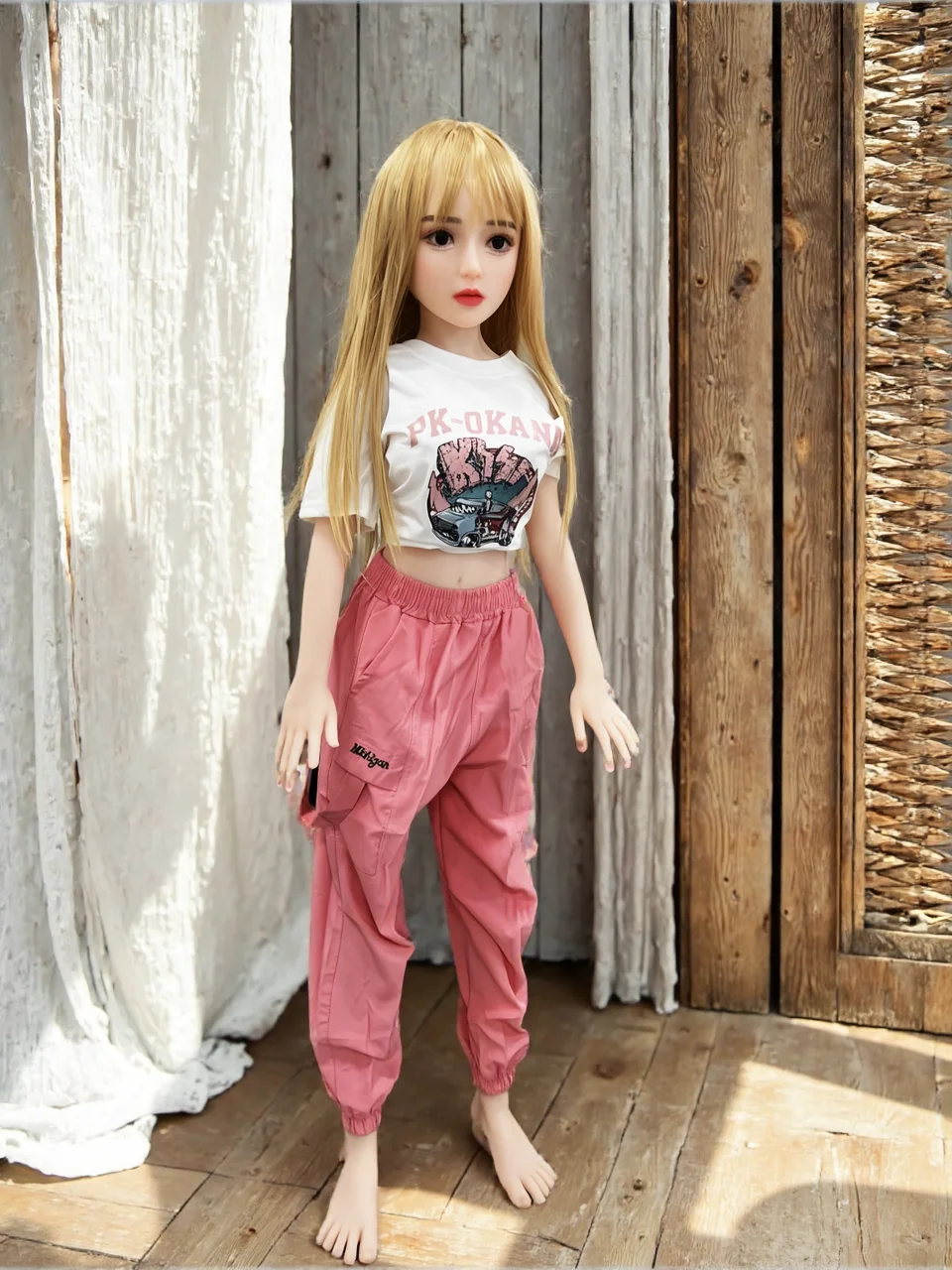 دمية TPE مقاس 40 بوصة، جسم كامل، عظام قوية، أوضاع متعددة الاستخدامات، مكياج رائع، بشرة رقيقة، مناسبة للتصوير الفوتوغرافي والحفلات