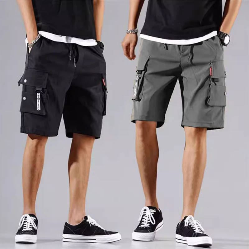 Workwear shorts for men in summer 2020, trendy outerwear for sports and leisure, cropped breeches with loose fit, and cropped sh