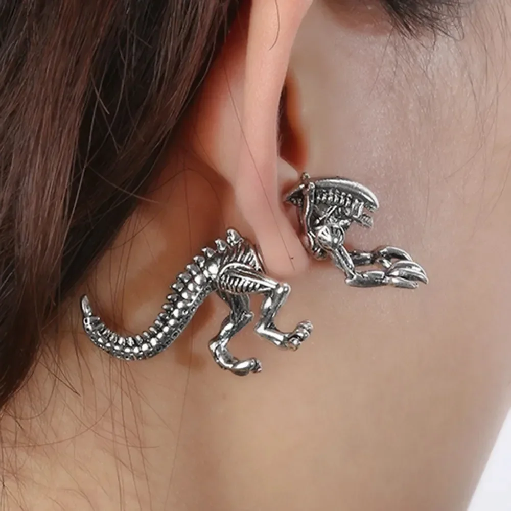 New Simple Minority Trend Dinosaur Earrings Women\'s Retro Cool Alien Men\'s Earrings Animal Piercing Earrings Gift Accessories