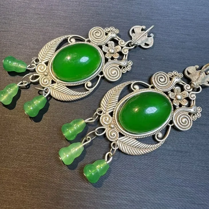 coleccion-de-pendientes-nobles-de-estilo-chino-jadeita-antigua-china-verde