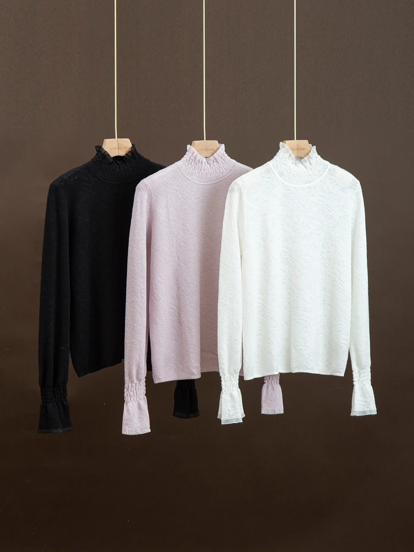 

Вязаный свитер из шелковистой смесовой пряжи: мягкий, комфортный, нежный, легко сочетается, свободный крой, летний вариант.