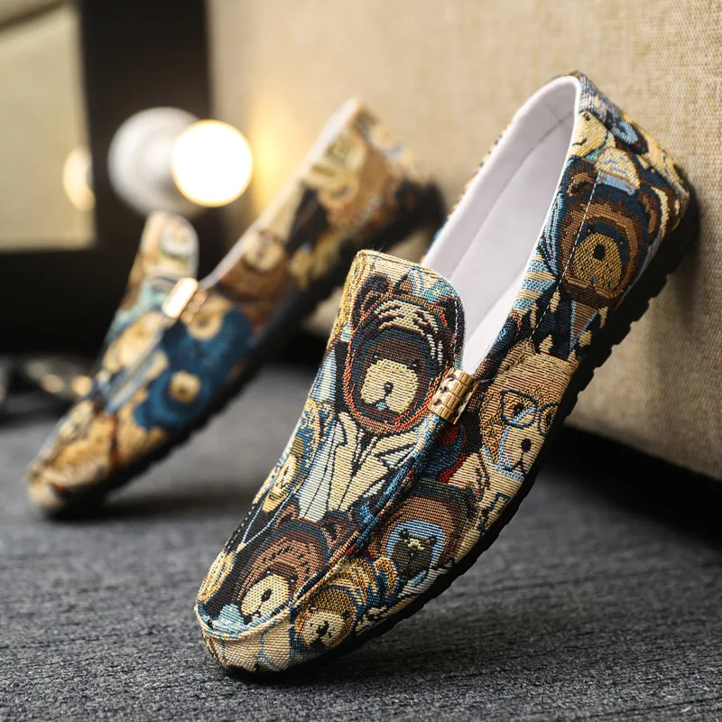 Men's Shoes Fashion Lightweight Canvas Shoes Personality Cartoon Breathable Driving Shoes Non Slip Soft Sole Slip on Men Loafers