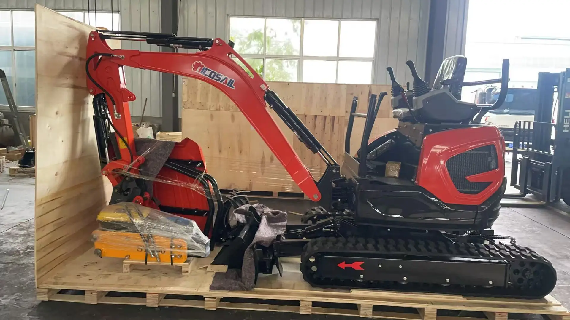 

Steel frame excavator accessories hydraulic small excavator 1.8t customized product