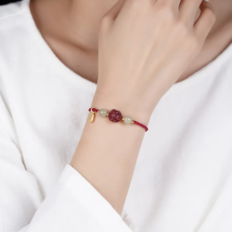 Bracelet tressé en fil rouge à haute teneur en sable Zhu, sable doré naturel et turquoise, porte-bonheur pour l'année du zodiaque chinois