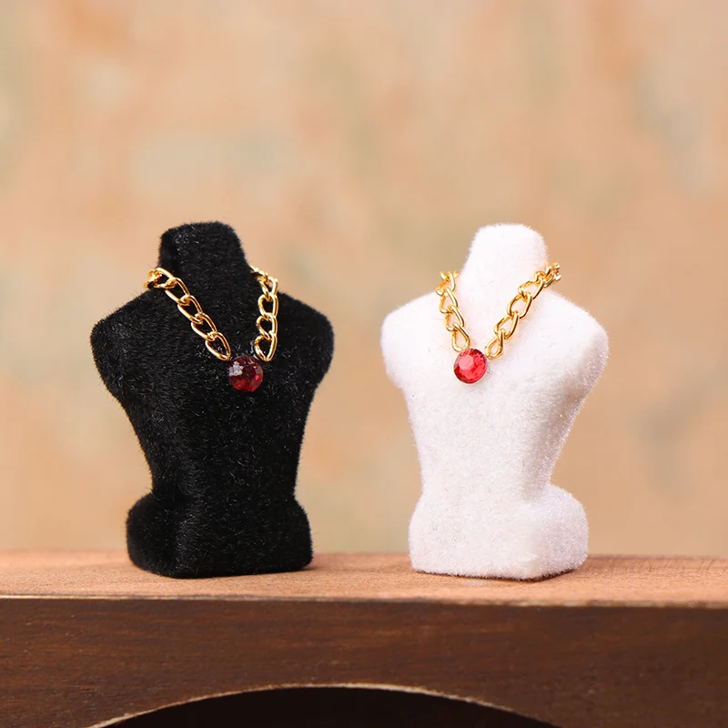 Présentoir de colliers pour maison de poupée, avec collier, support de bijoux, accessoire Micro scène, accessoire Photo, 1/12