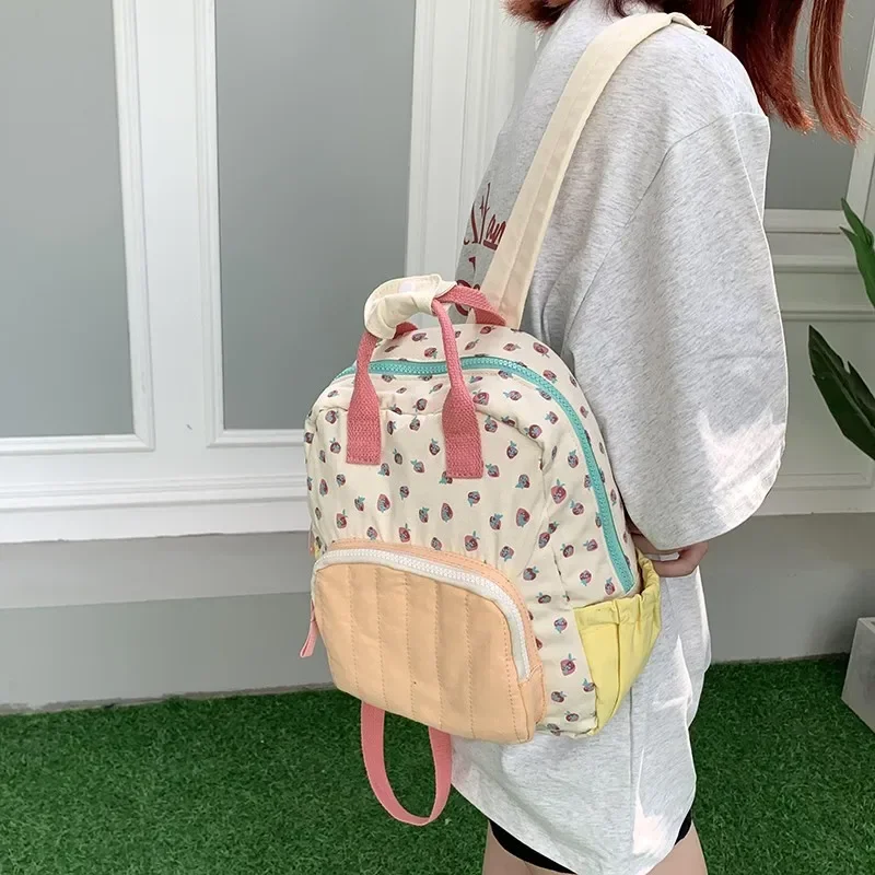 Mochilas versáteis contrastantes para mulheres, mochila de grande capacidade, design jovem, nova tendência, alta qualidade, 2022