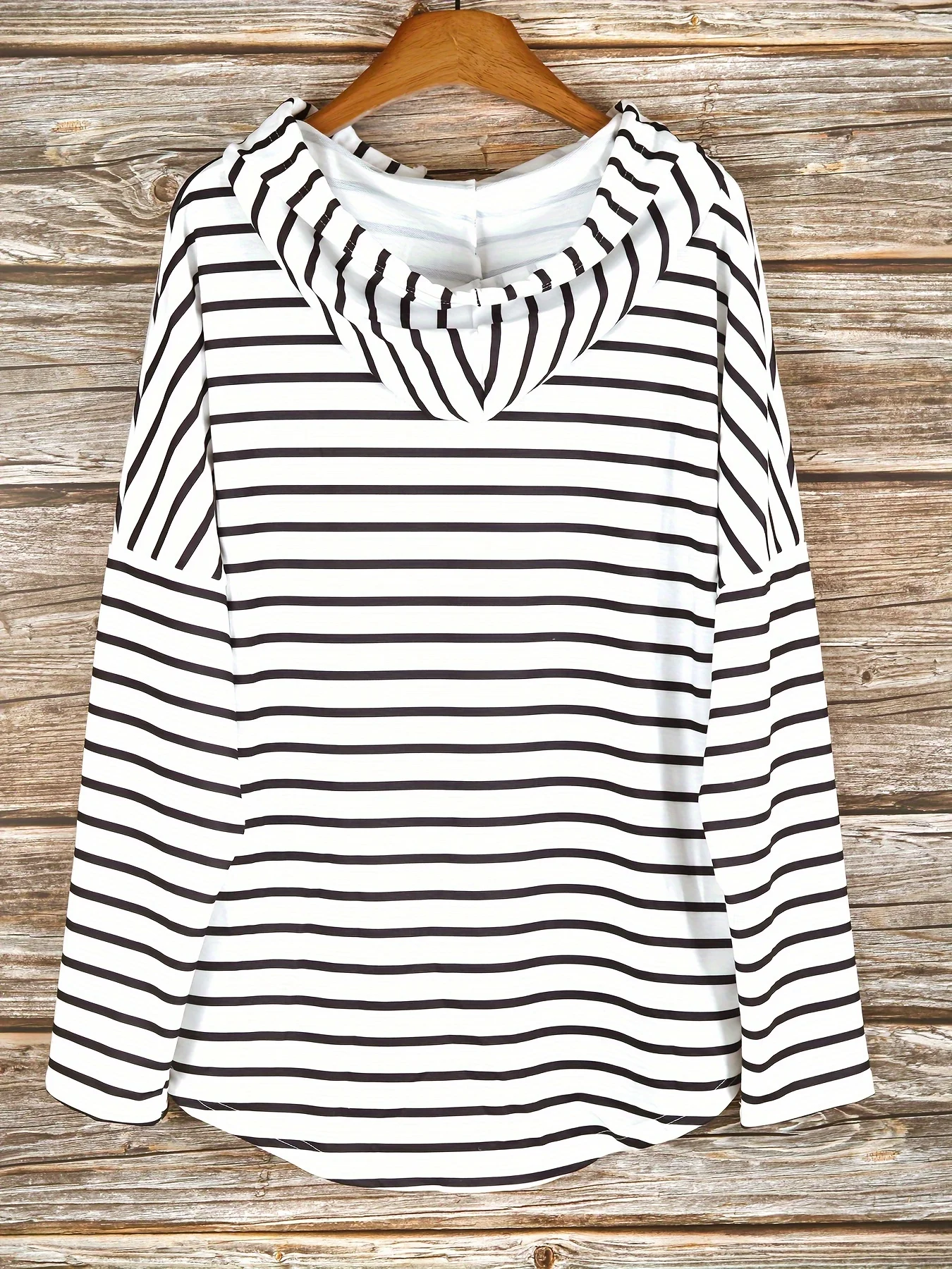 Plus Size Women's Striped Hoodie Casual Long Sleeve Top Comfortable Lightweight Pullover Perfect for Layering or Solo Wear
