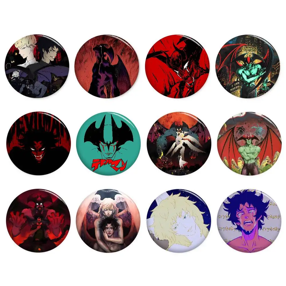 Devilman Crybaby Anime Broschen Niedliche Cartoon-Anstecknadel für Jacke und Jeans Geschenk-Accessoire
