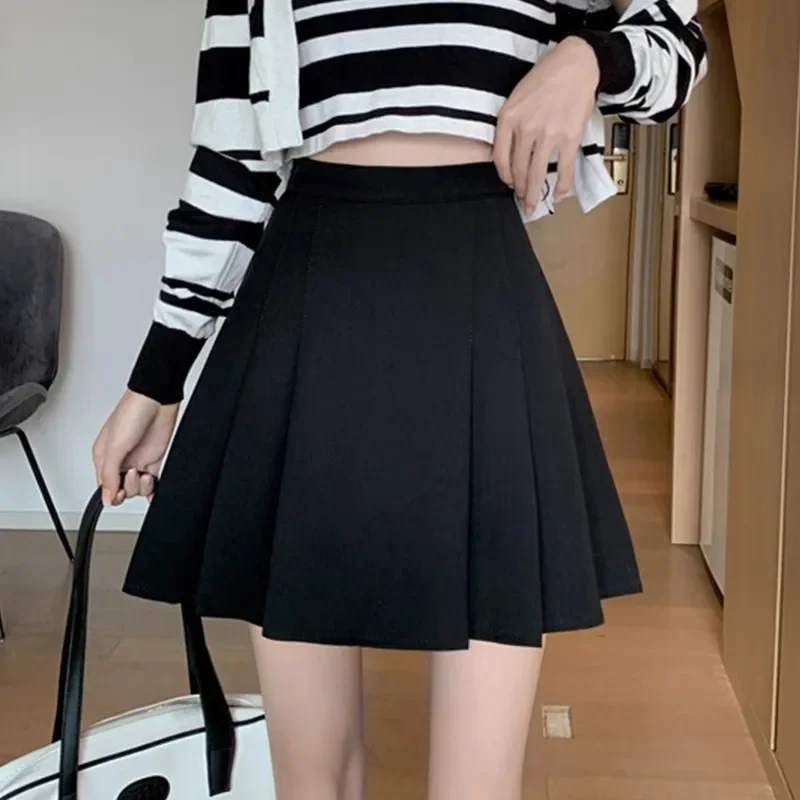 High-waisted Plus-size Women's Skirt Autumn Fashion A- line Slimming Black Pleated Skirt Korean Style