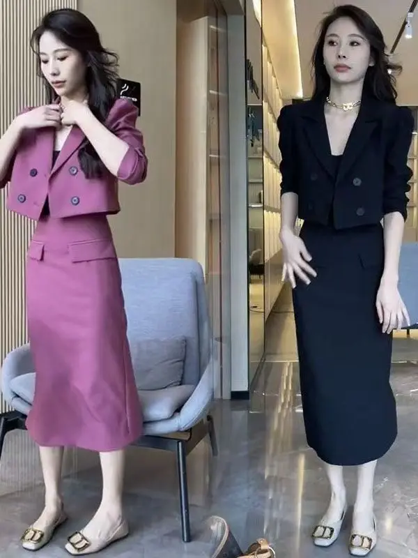 

Комплект из двух предметов для полных женщин: осенний новый стиль, топ с воротником-стойкой и юбка-карандаш с завышенной талией, утягивающая фигуру.