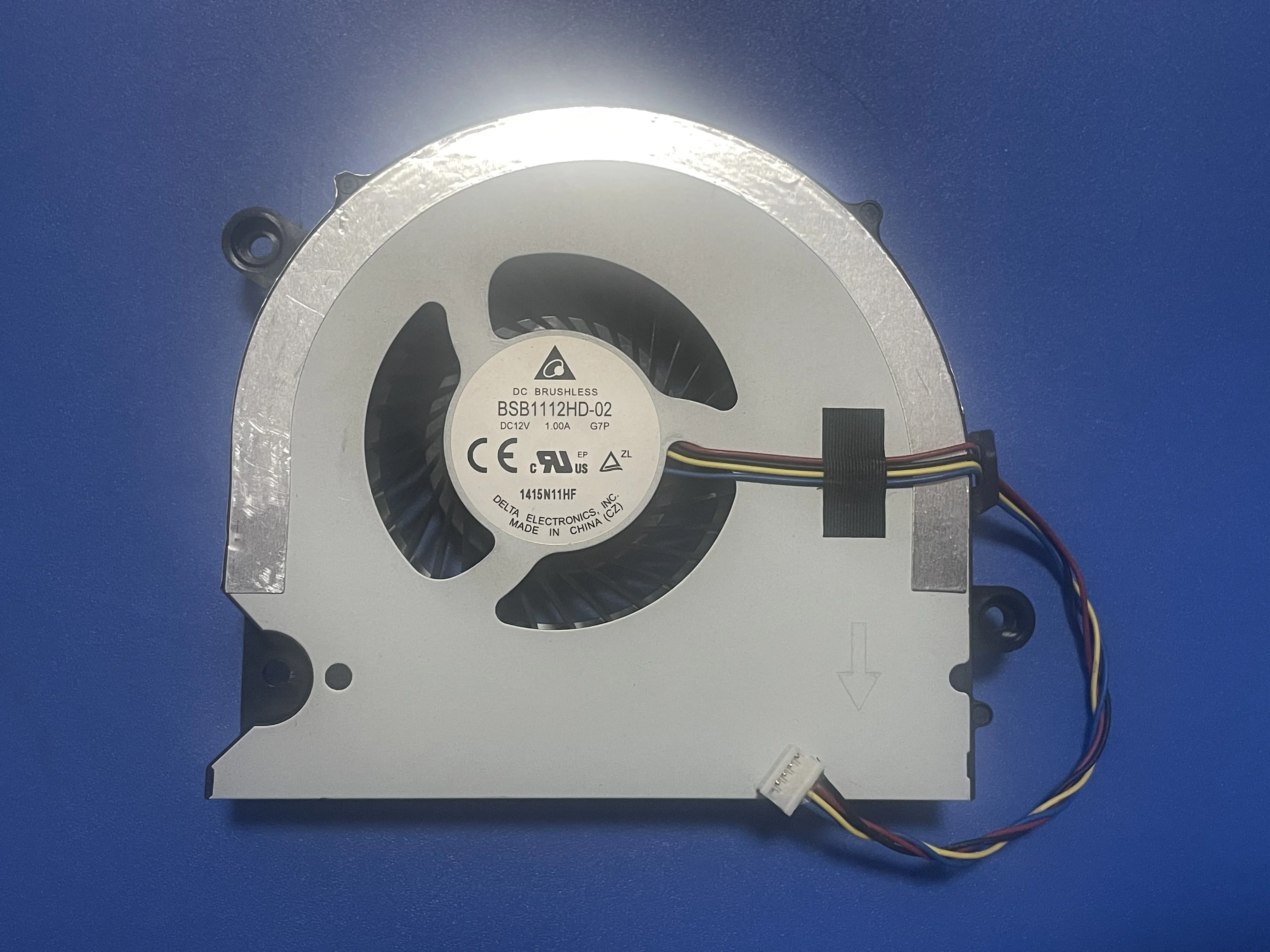 Original BSB1112HD-02 12V 1A suitable for EliteOne 800 G6 AiO all-in-one machine PWM temperature controlled large air volume fan