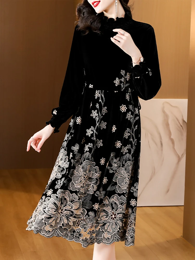 Women Black Velvet Chic Embroidery Floral Long Dress Autumn Winter Luxury Party Evening Dress 2024 Korean Elegant Bodycon Dress