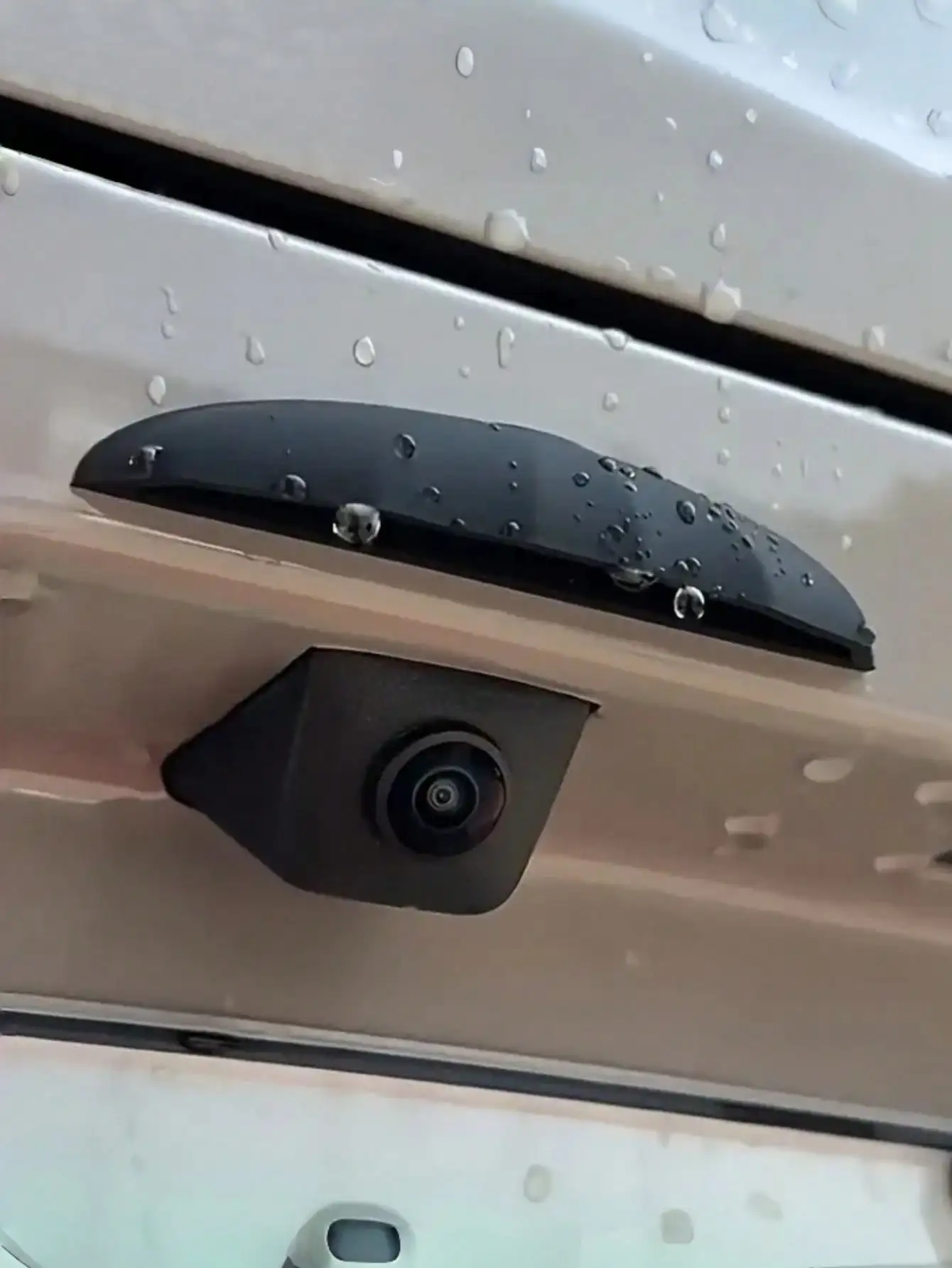 Universal Car Backup Camera Rain Cover - Liquid Silicone Waterproof Protective Shield, Transparent & No Residue Design