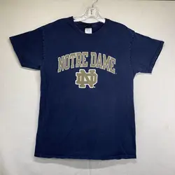 Vintage Notre Dame Fighting Irish T Shirt uomo taglia s medio sbiadito blu maniche lunghe o corte