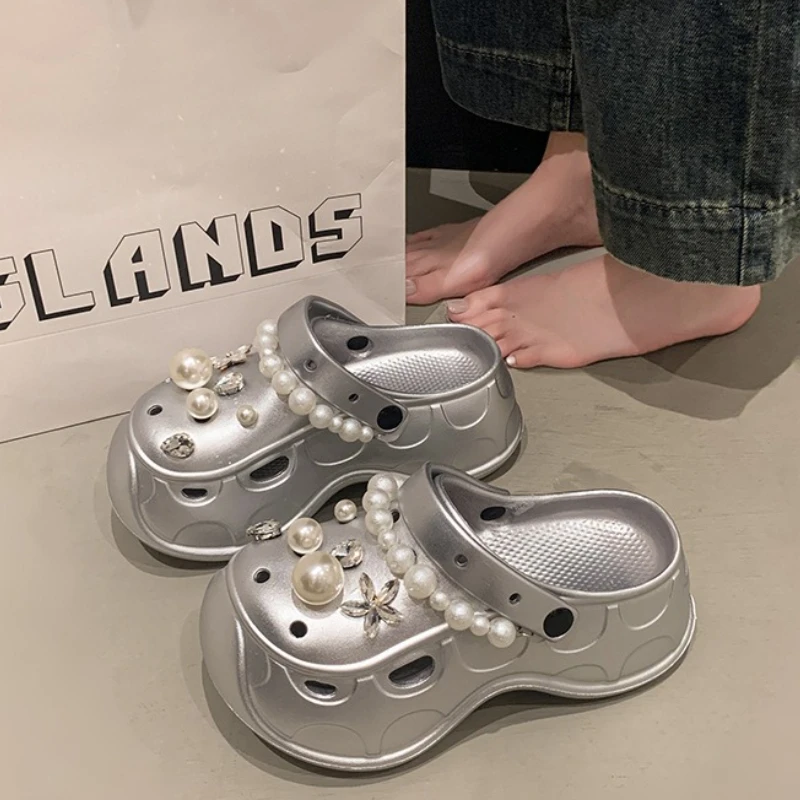 

Women Summer Slippers Indoor Street Clogs Soft EVA Thick Sole DIY Rhinesttone Pearl Girls Fashion Clogs Beach Platform Sandals