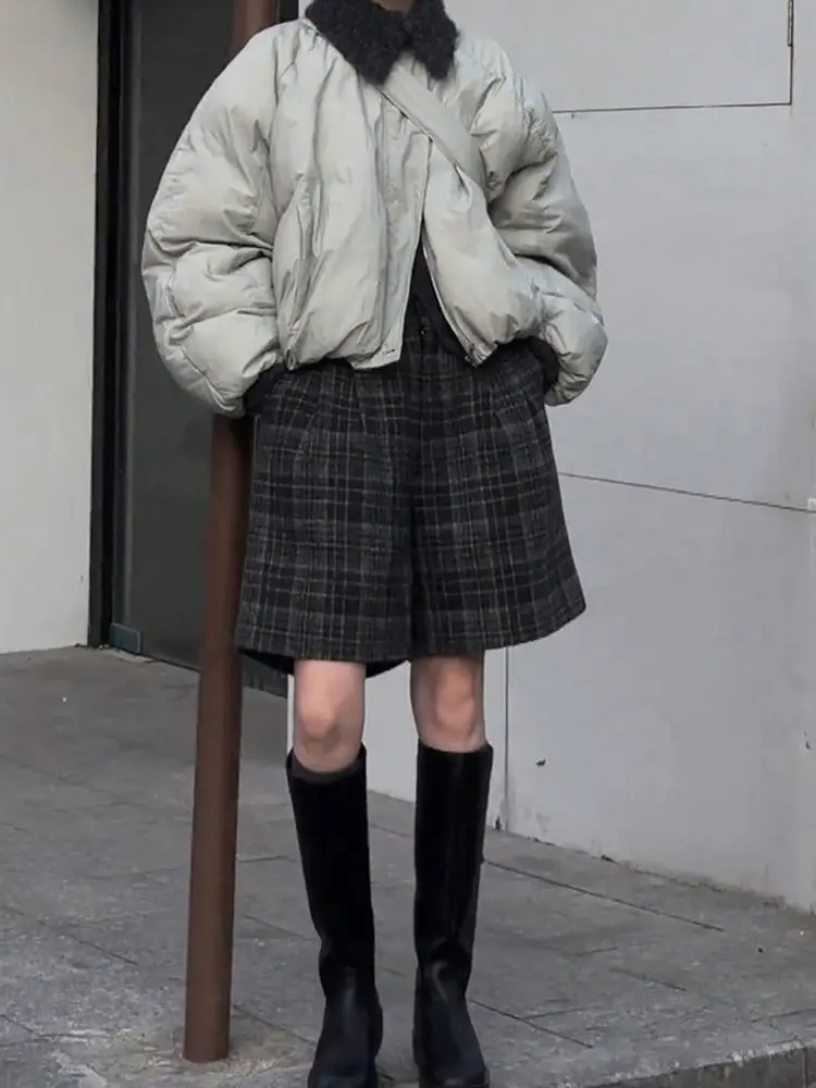 European Plaid Woolen Shorts For Women In Autumn And Winter 2025, New Elastic Waisted Fashionable Loose Boots And Pants