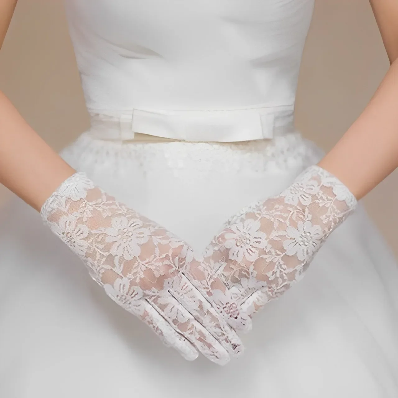 Women Lace Gloves Tea Party Short Lace Gloves Courtesy Dressy Gloves for Wedding Dinner Party