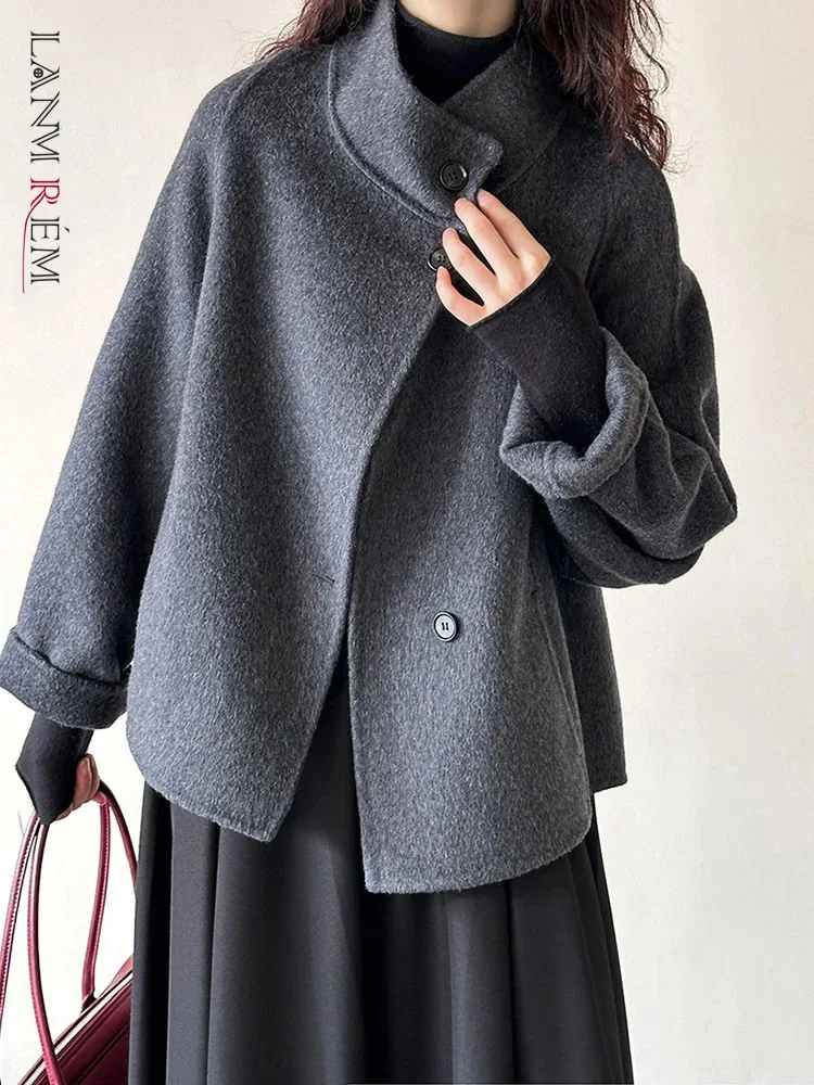 

[LANMREM] Minimalism Woolen Warm Coats For Women Stand Neck Single Breasted Office Lady Short Outwear 2024 Winter New 26C1001