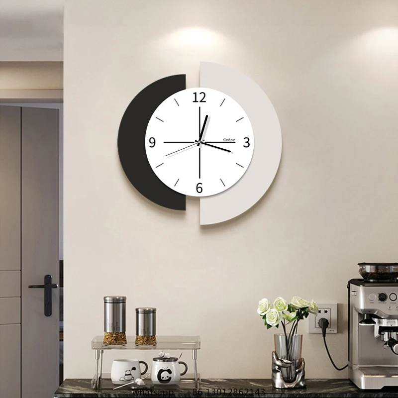 

Living room wall clock Household high-end light luxury clocks and watches are simple