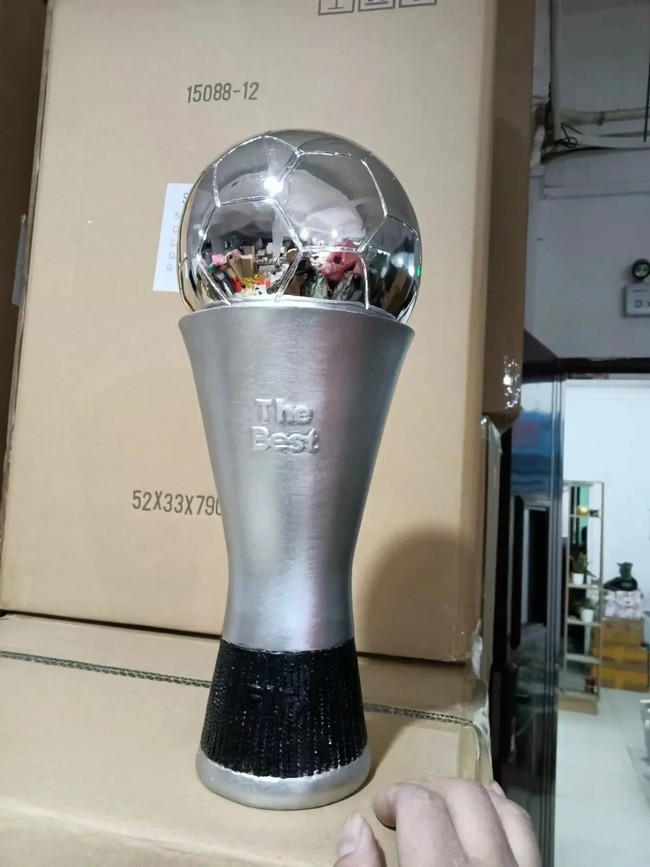 The Best Men's Player Trophy Cup 35 CM Height The Replica Trophy Cup Fan Souvenirs