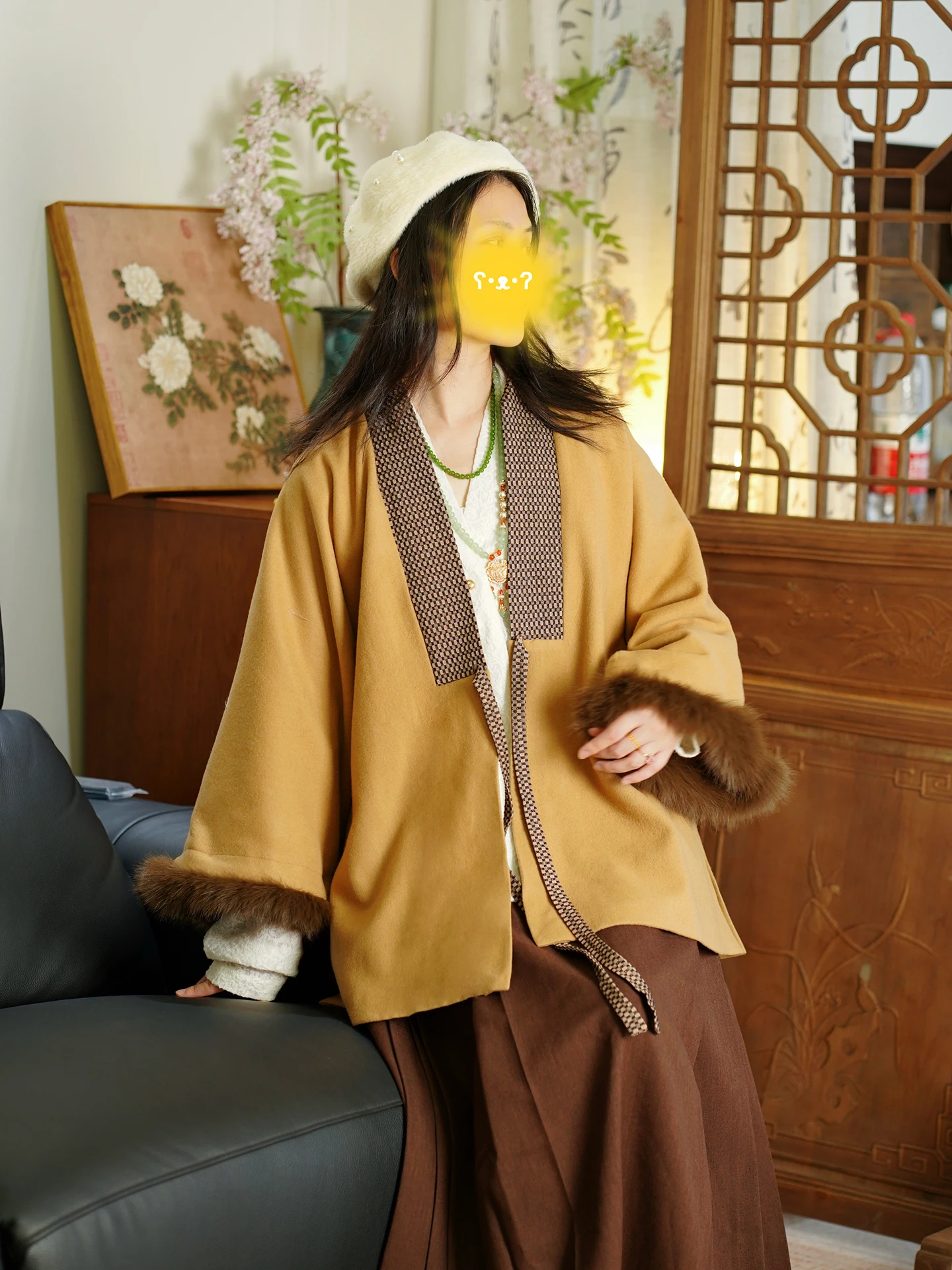 

Original Design Mixed Wool Hanfu Autumnal Chestnut Svel Wrap Coat Fce Lined Limited Edition for Women in China