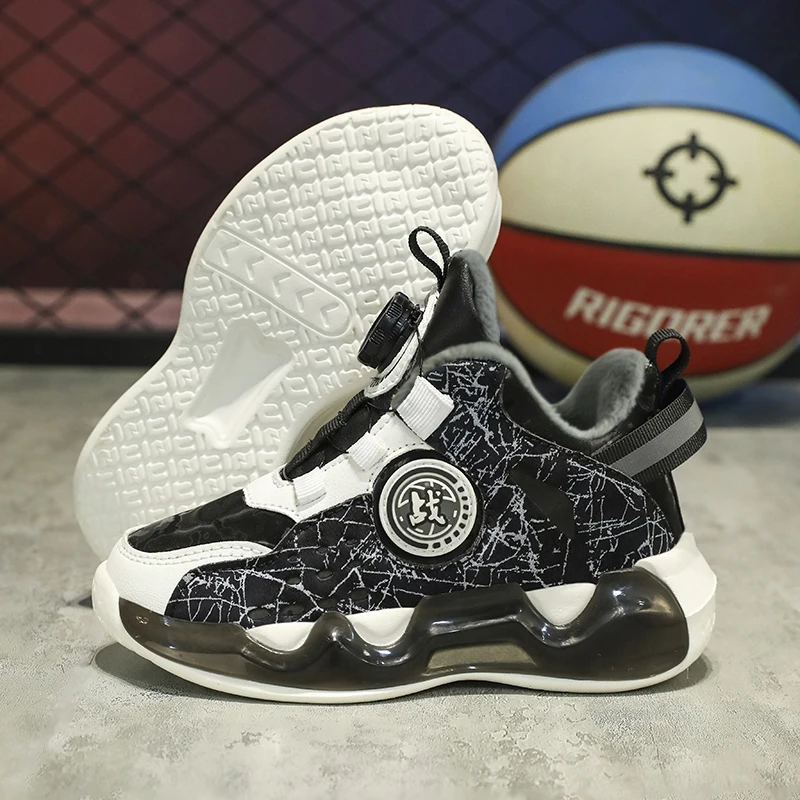 Scarpe da basket per ragazzi 2023 inverno nuove scarpe sportive in pile per bambini studenti delle scuole primarie bottone rotante scarpe in cotone