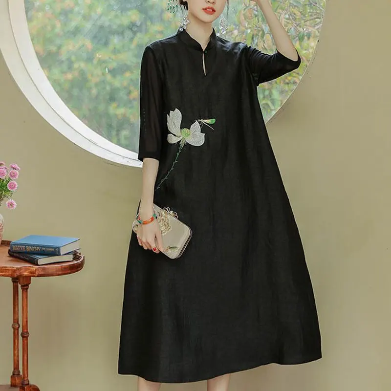 Chiński styl stojące kołnierzyki sukienki Vintage luźna letnia modny haft damska odzież w stylu Basic Casual 3/4 rękaw długa sukienka