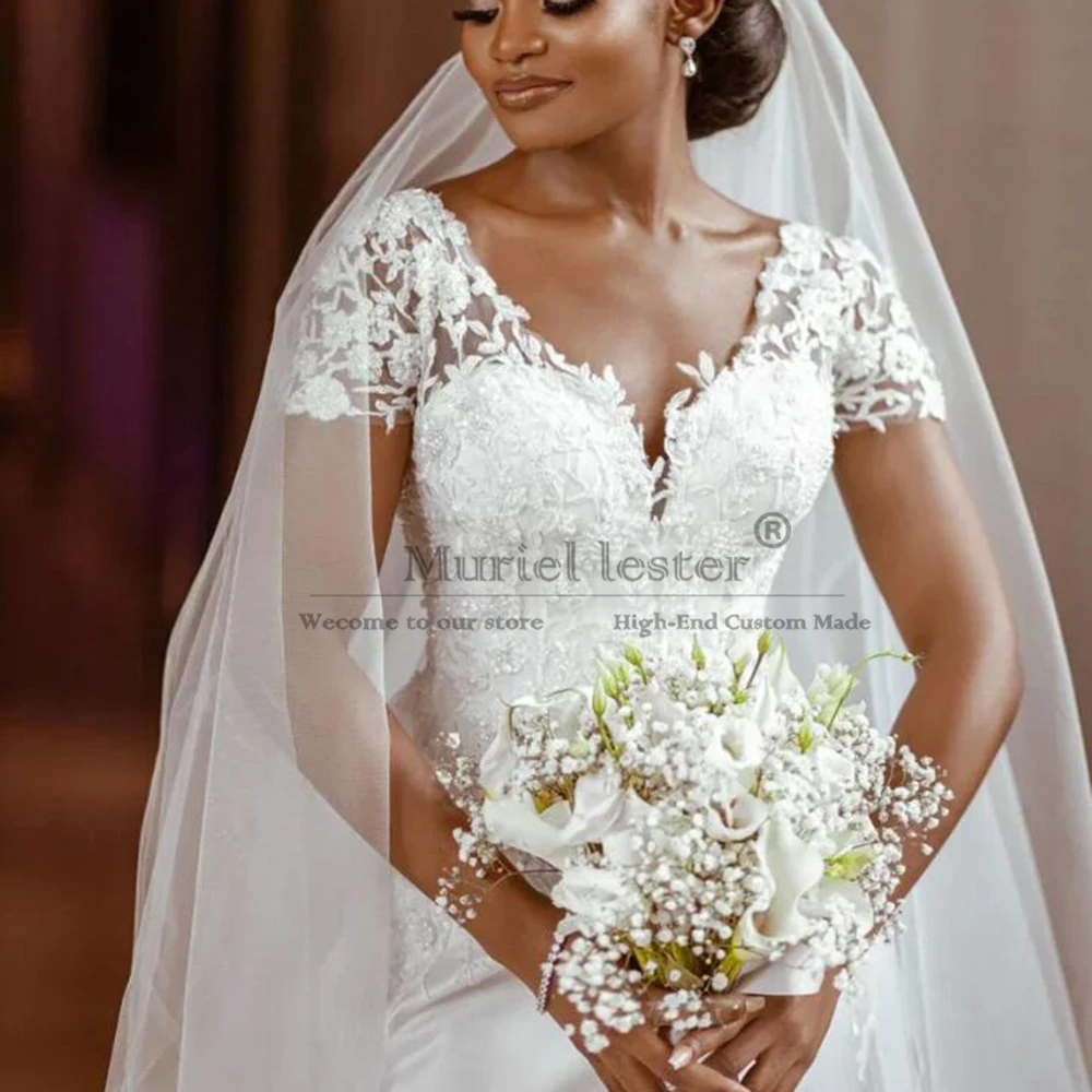 Vestidos de novia elegantes de satén con cuello en V, apliques de encaje, vestido Brdal con cuentas, vestido personalizado para mujer con tren desmontable 2025