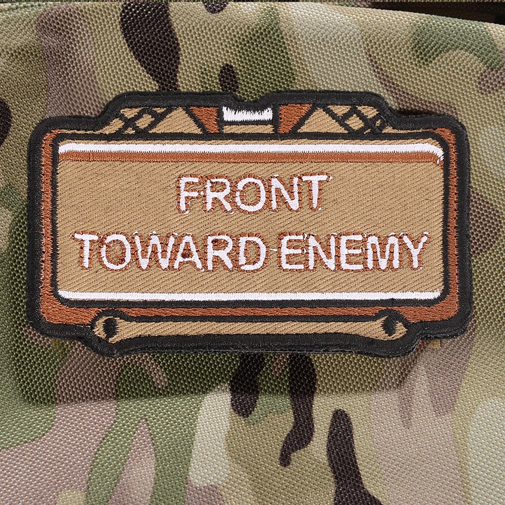 Тактический девиз «передний к врагу», клейкая лента для крепления, украшение для головного убора, пошив костюма Hole