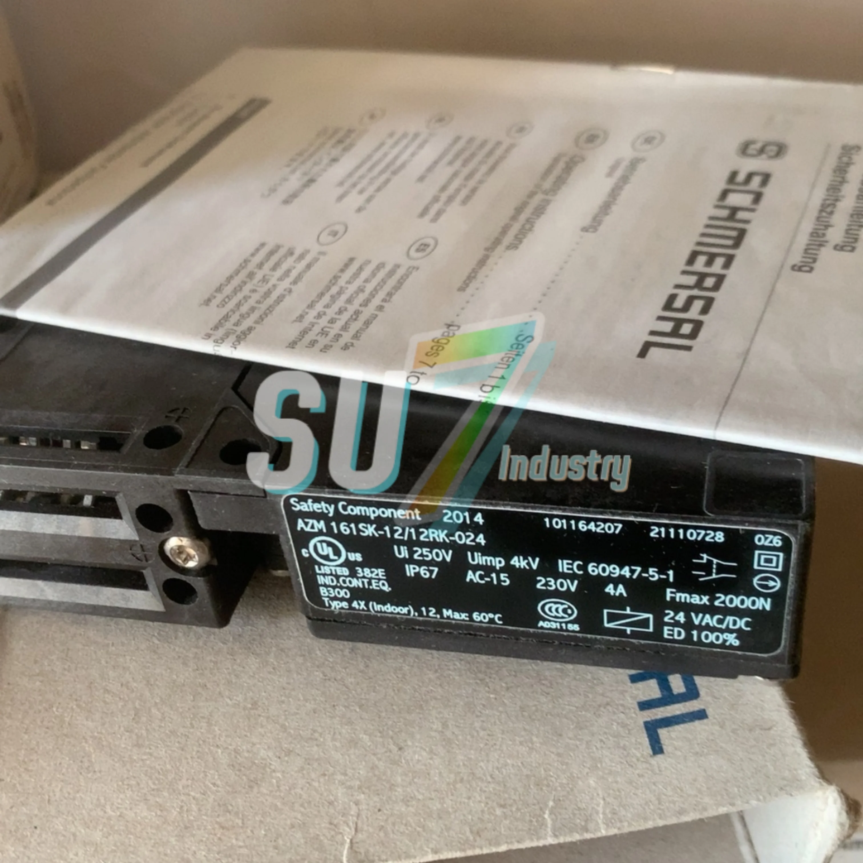 AZM 161SK-12/12rk-024  AZM 170SK-11ZRKA   New In warehouse   Safety Interlock Switch