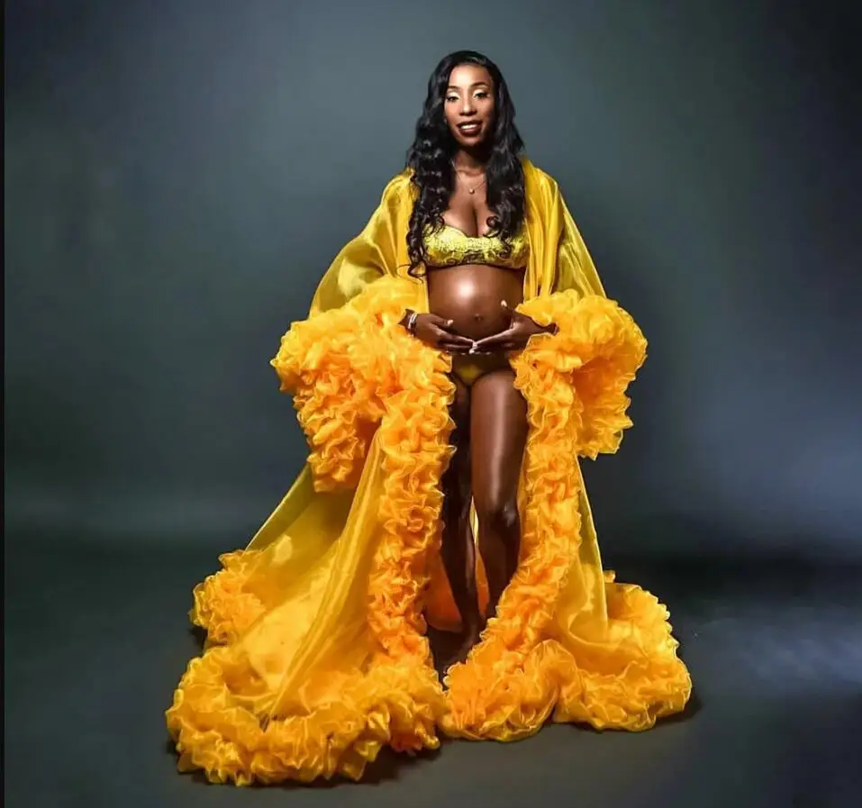 

Yellow Organza Ruffles Maternity Photoshoot Dresses Sheer Long Sleeves See Through Photo Shoot Outfits For Black Women Robe