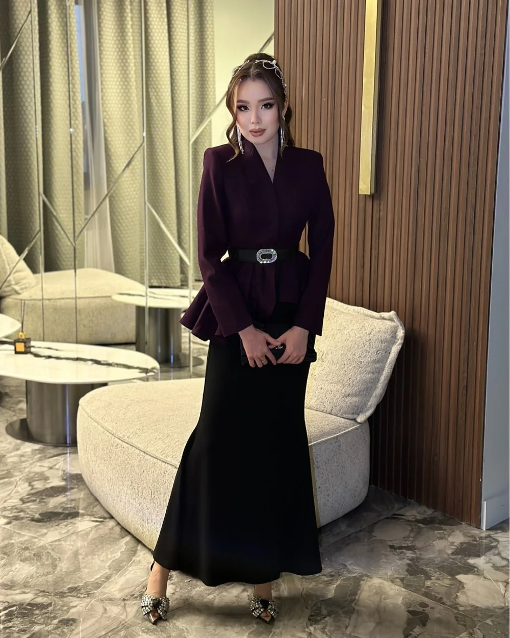 

Customized Fashion Sexy Jersey Rhinestone Sash Mermaid V-neck Midi Dresses Bespoke Occasion Dresses Exquisite High Quality Retro
