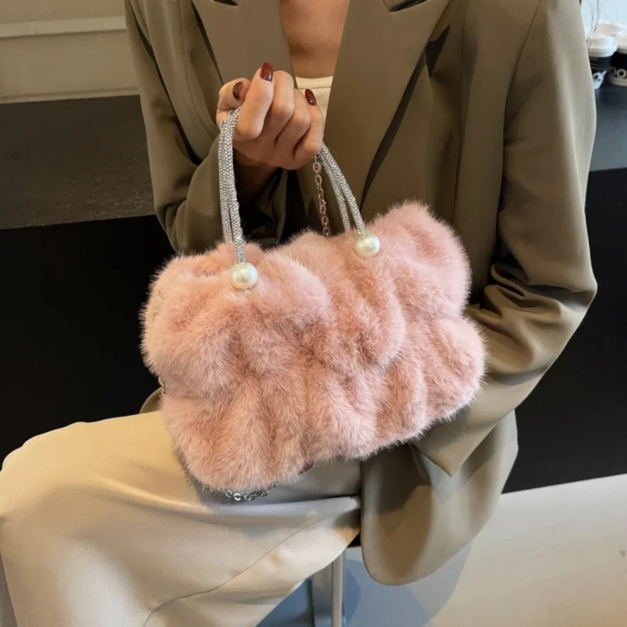 

Fashion Korean version of the winter plush handbags versatile texture niche chain single shoulder diagonal cross women's bags