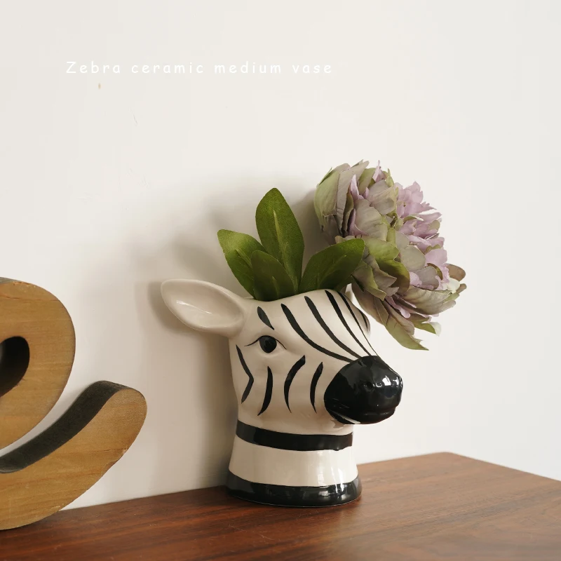 

Nordic Zebra style hand-painted vases home animal decorative ornaments